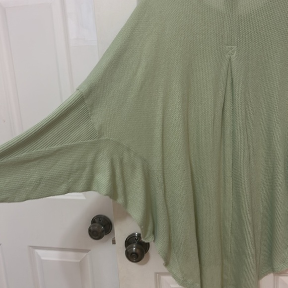 Urban outfitters Out from Under staying in Henley shirt size medium green - Picture 5 of 6